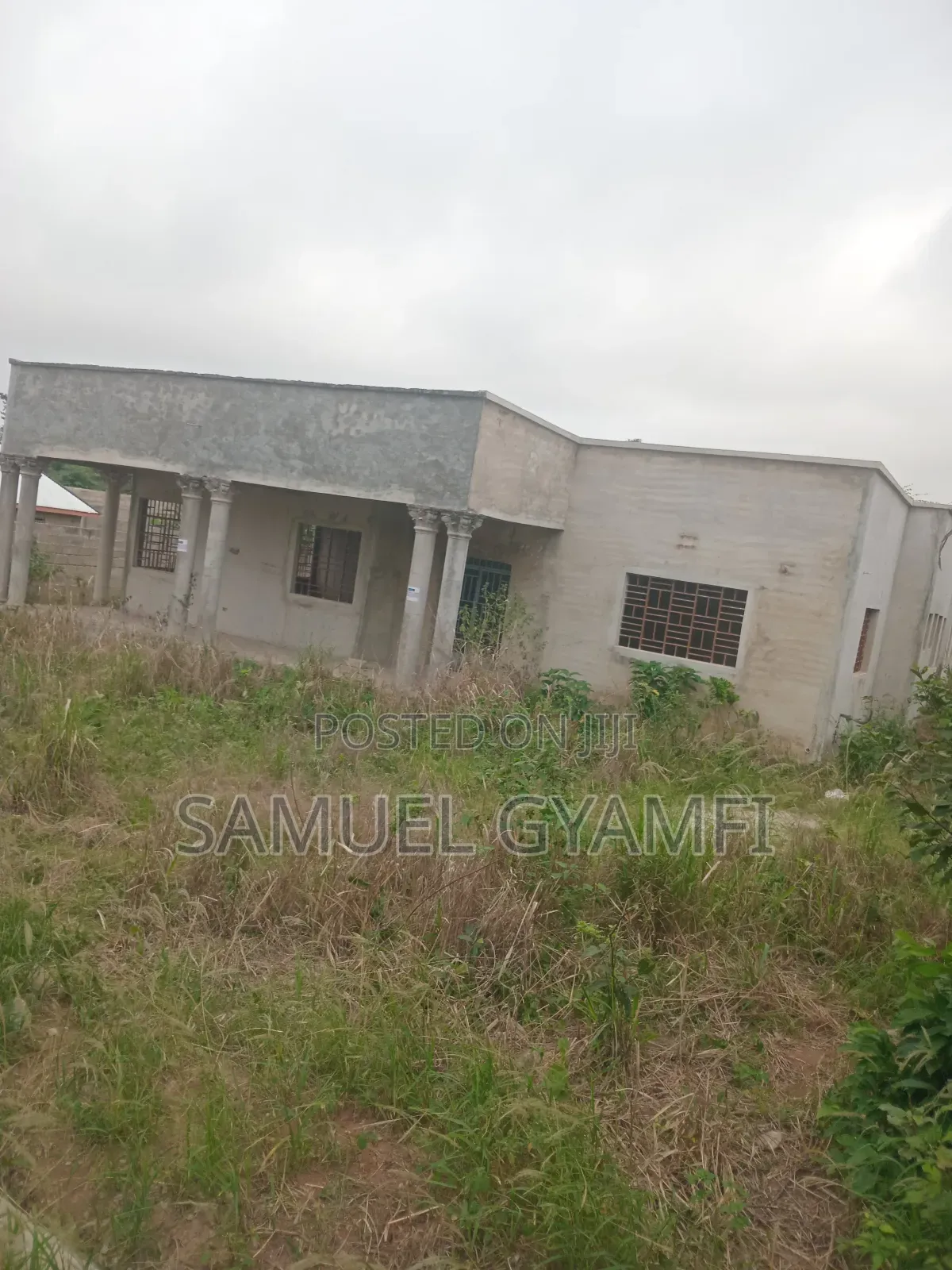 5bdrm House in Big Chance Apartment, Kwabre for sale