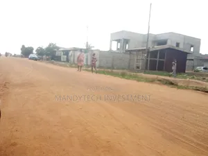 6bdrm House in School Junction for sale