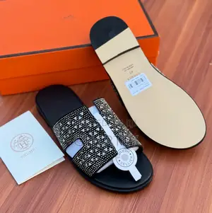 Hermes Luxury Men’S Studded Slide Slippers