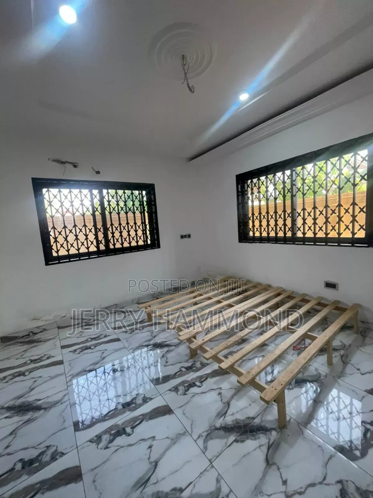 5bdrm House in Lashibi Drv for rent