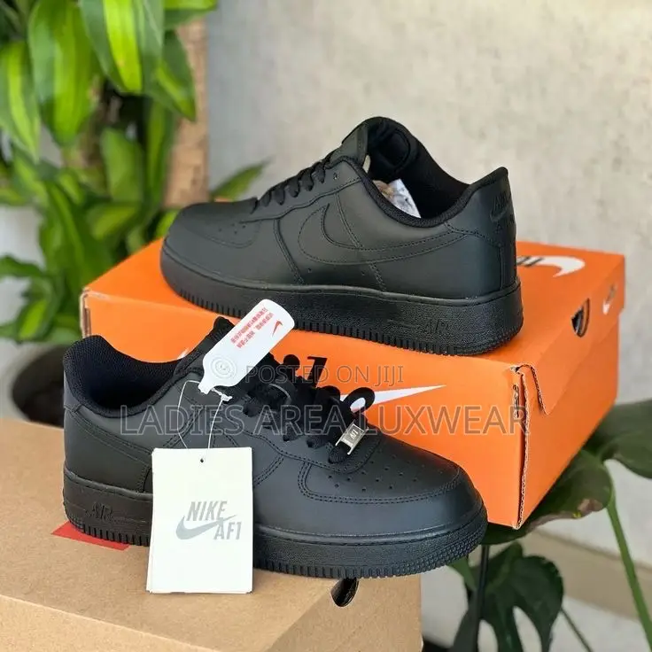 Nike Airforce 1 (Af1)- All Black In Box