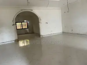 8bdrm Mansion in Acp Kwabenya, Ga East Municipal for sale