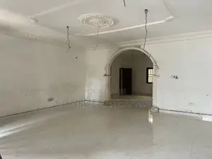 8bdrm Mansion in Acp Kwabenya, Ga East Municipal for sale