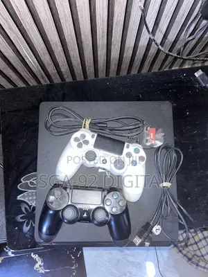 Ps4 Slim 500gb Plus Two Controllers