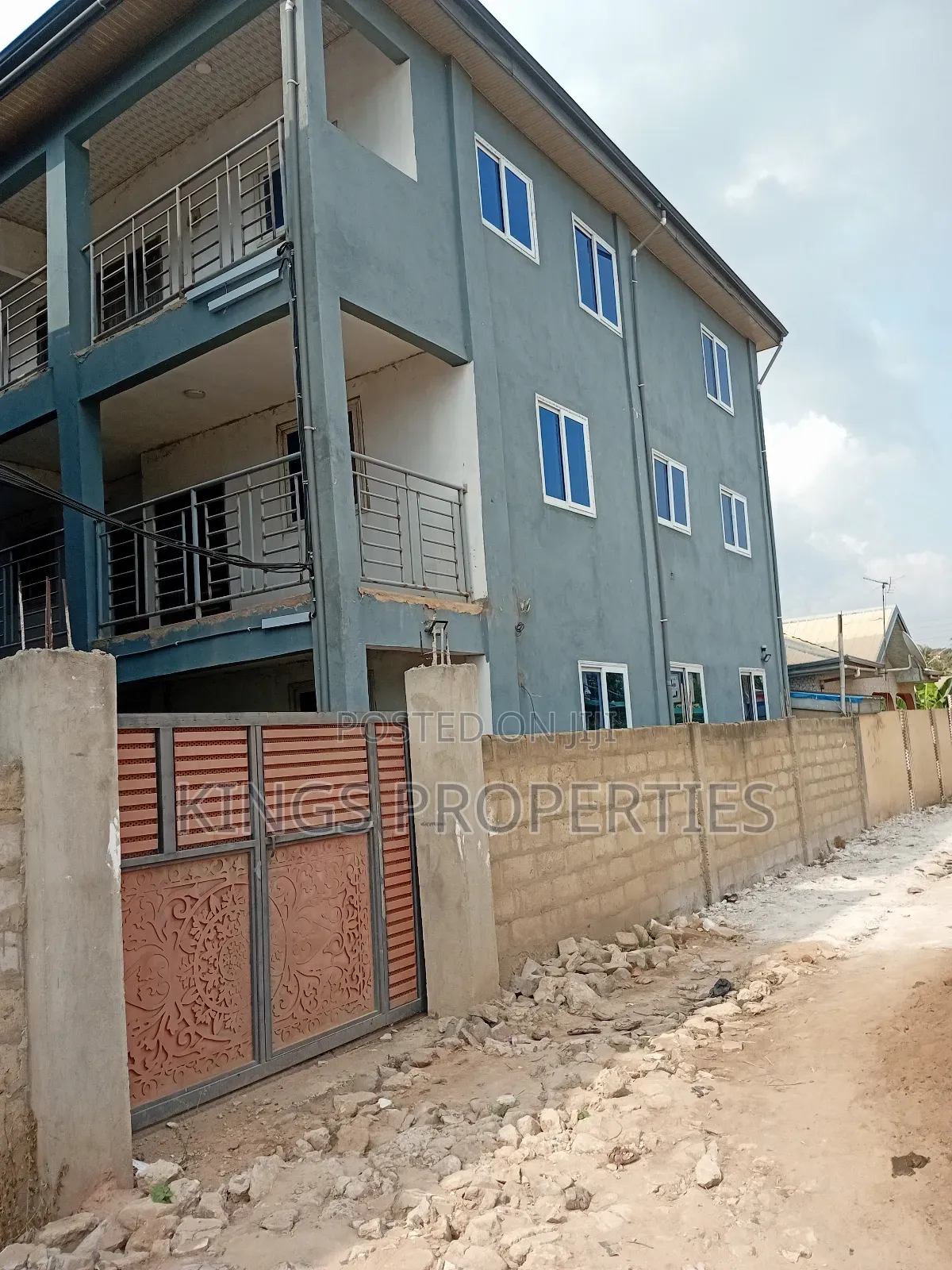 1bdrm Apartment in Kings Properties, Weija for rent