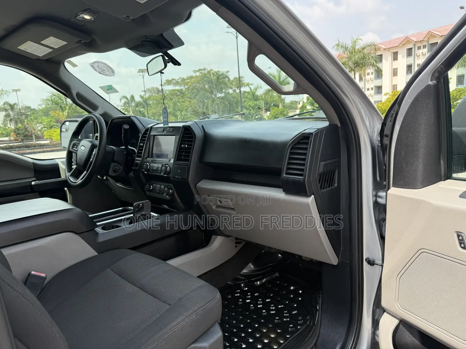 Ford F-150 2020 Silver