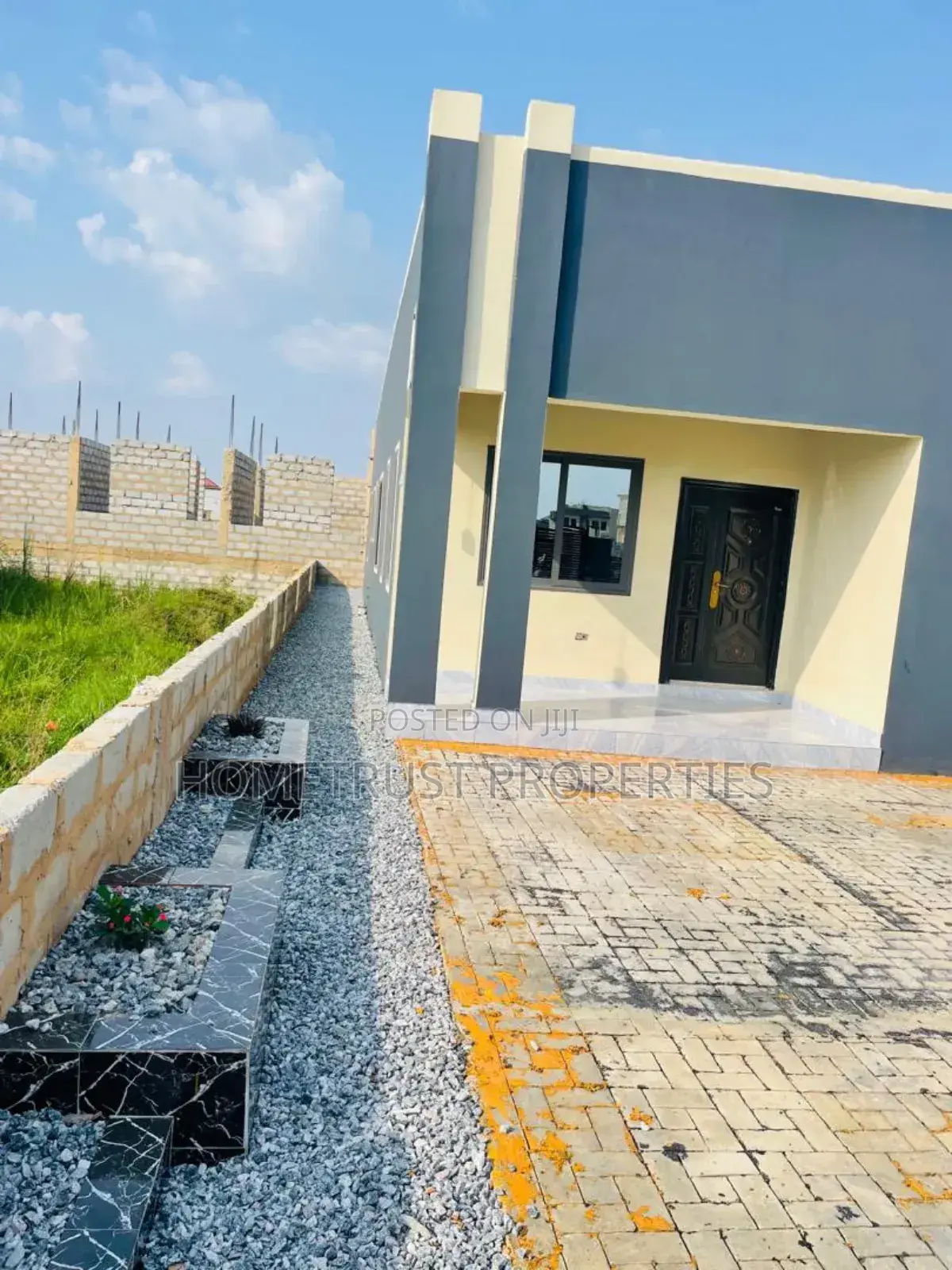 3bdrm Duplex in Hometrust Properties, Ablekuma for sale