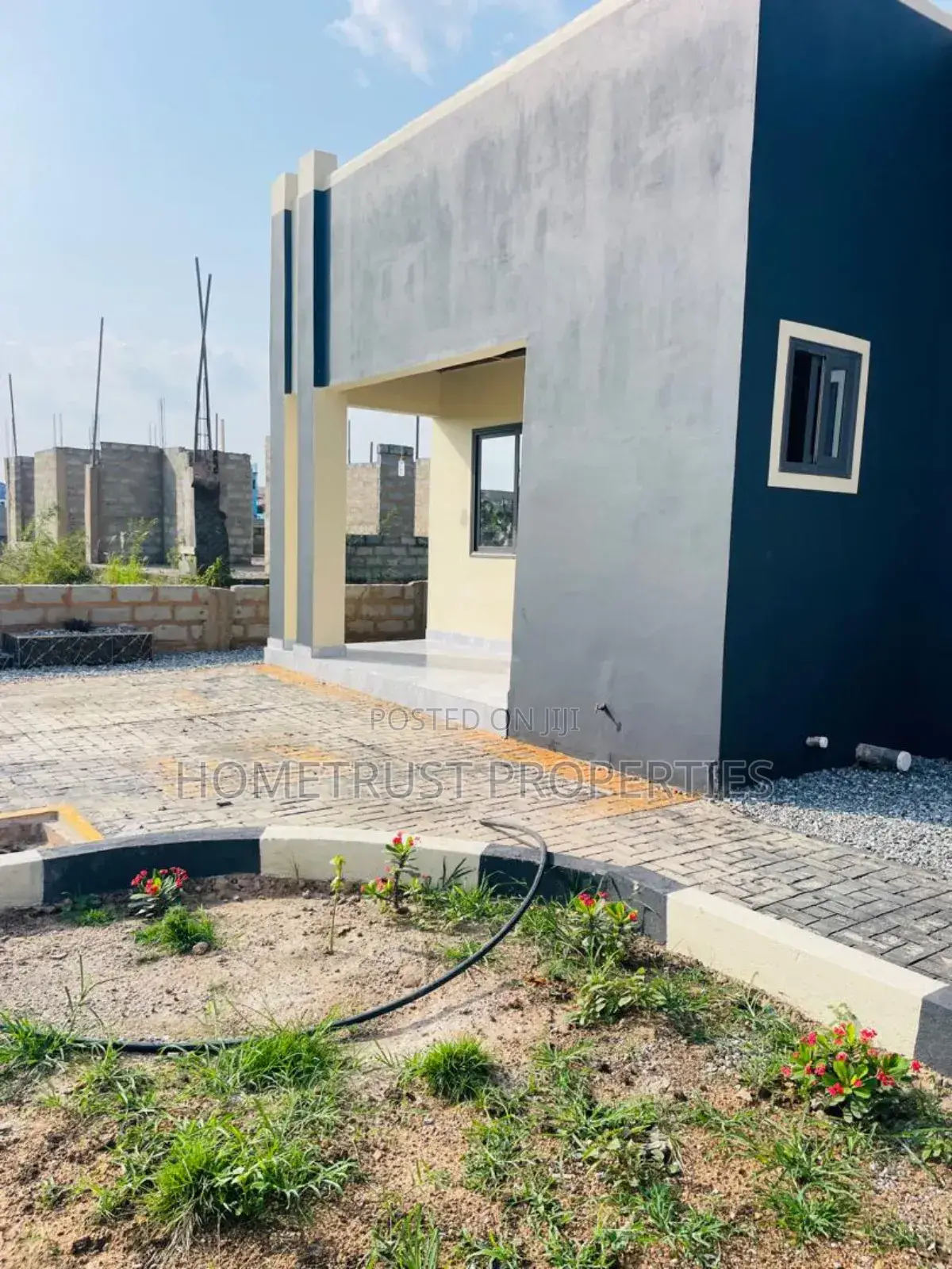 3bdrm Duplex in Hometrust Properties, Ablekuma for sale