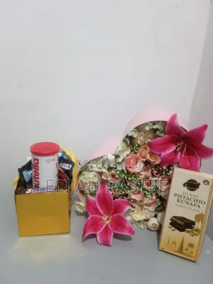 Gift Flower Arrangements Custom Made To Your Preferences