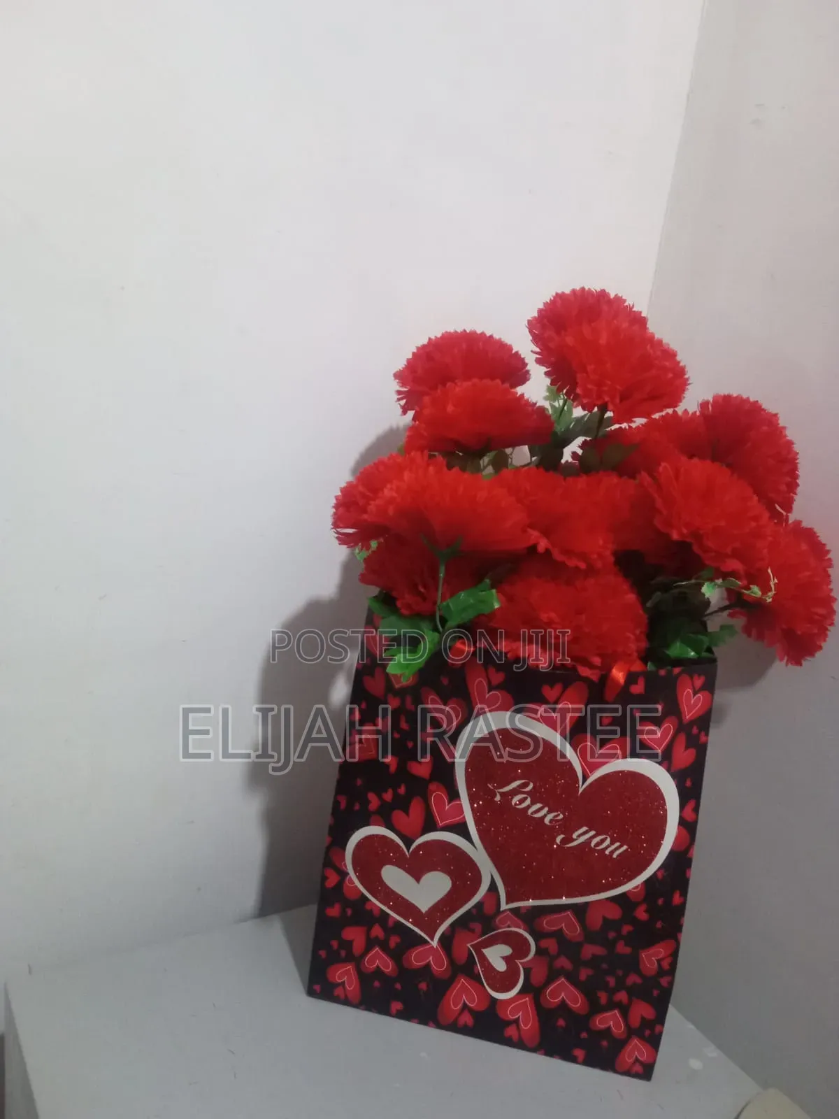 Gift Flower Arrangements Custom Made To Your Preferences