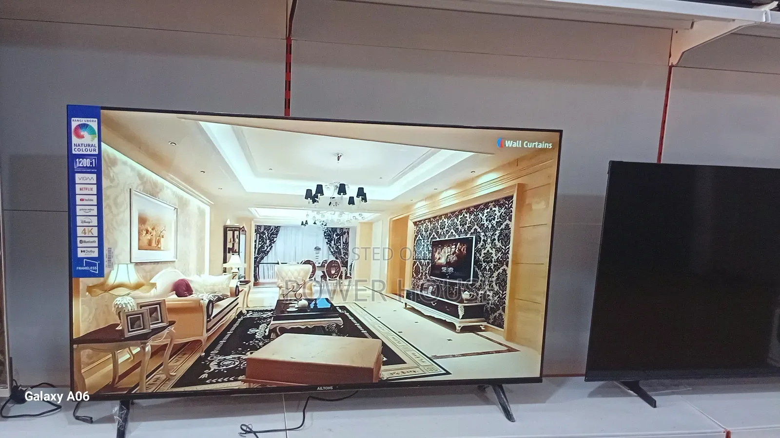 Ailyons 55" Smart *!Model J55v5