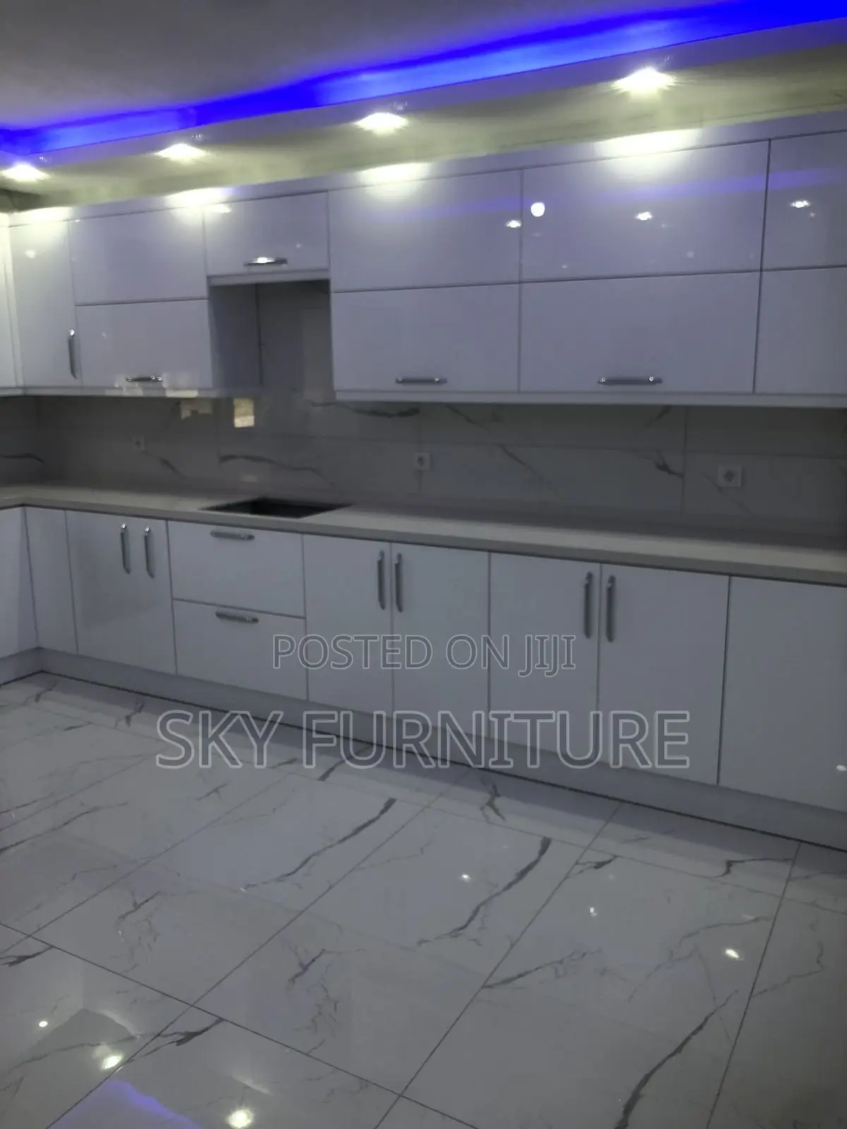 Modern Design: Rich Textured Veneer for an Attractive Look