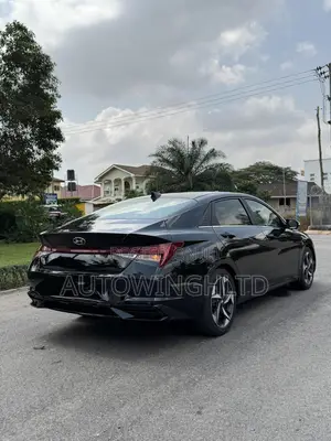 Hyundai Elantra Limited 2023 Black
