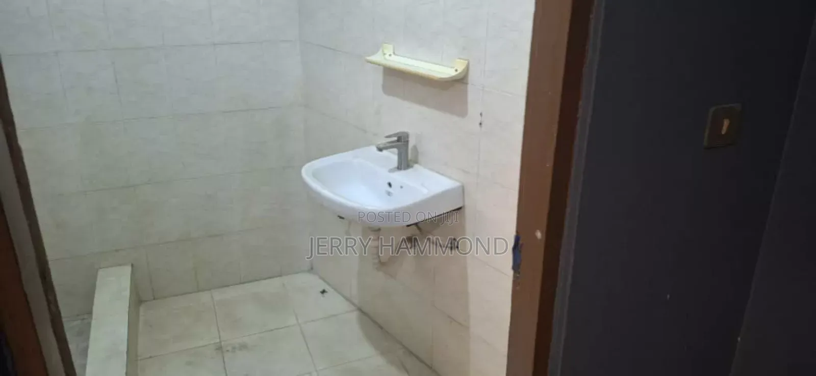2bdrm House in Pokuase In A Good for rent