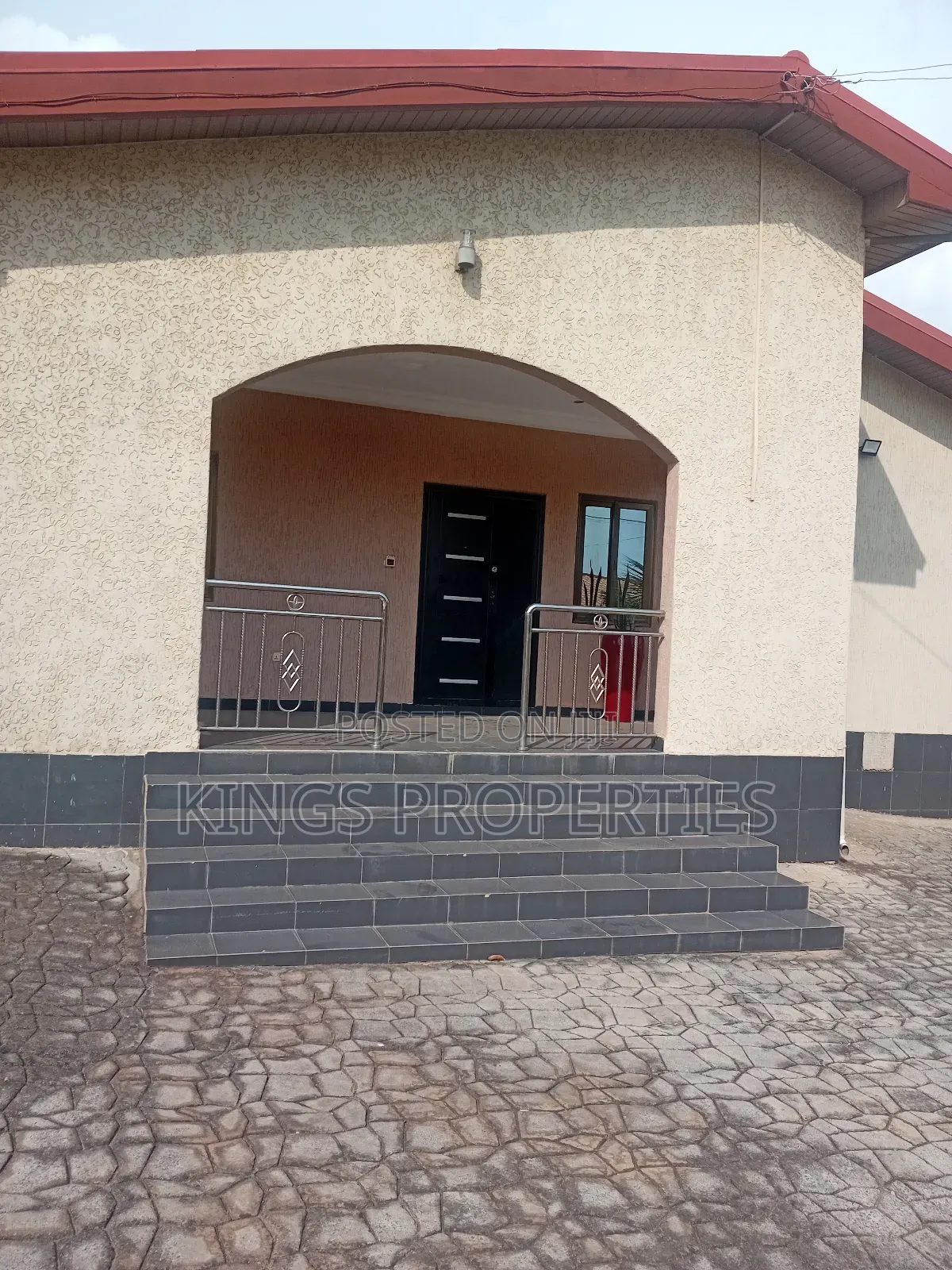 Furnished 2bdrm House in Kings Properties, Dome for rent