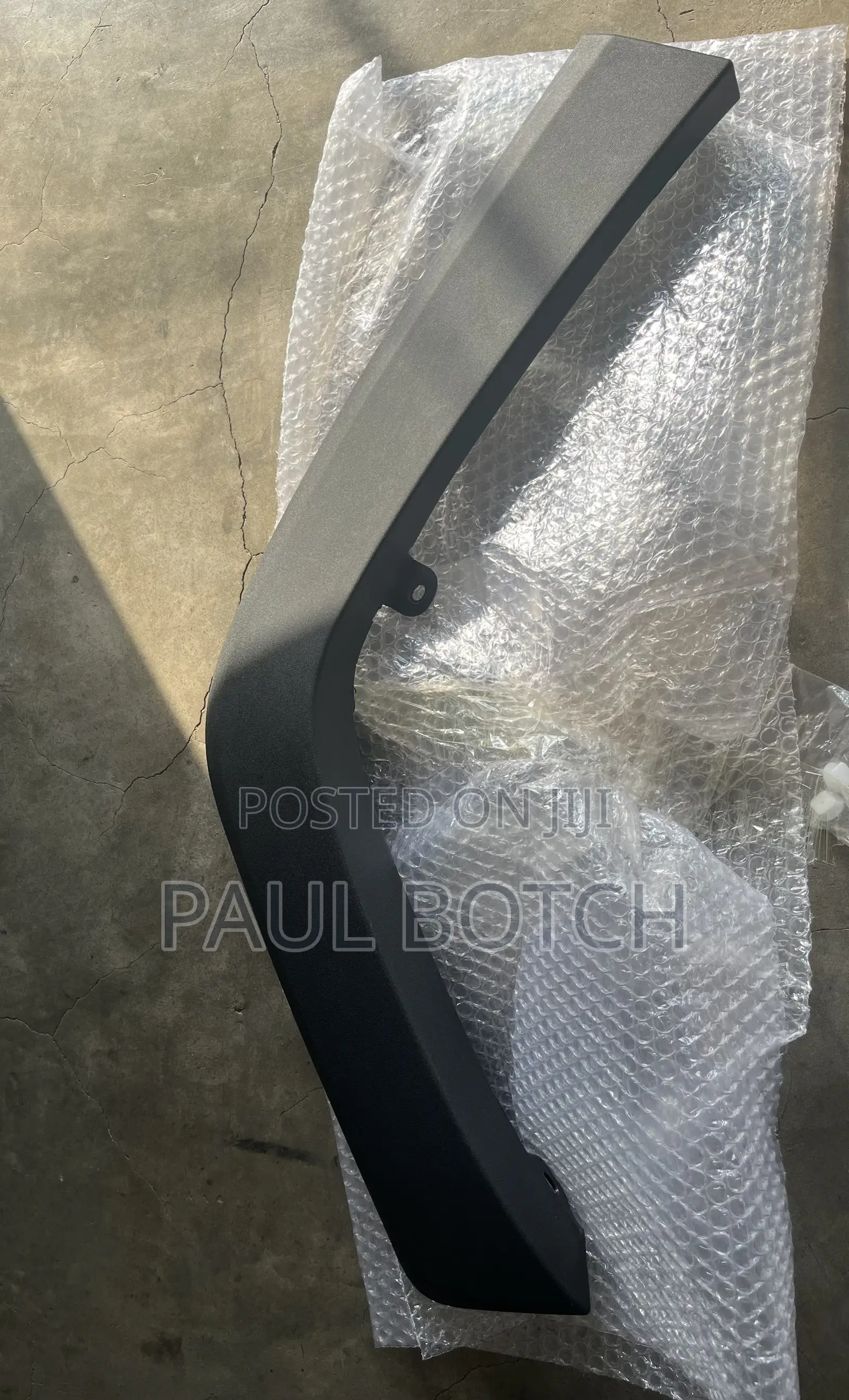 Toyaota Rav4 Back Fender Moulding Pair