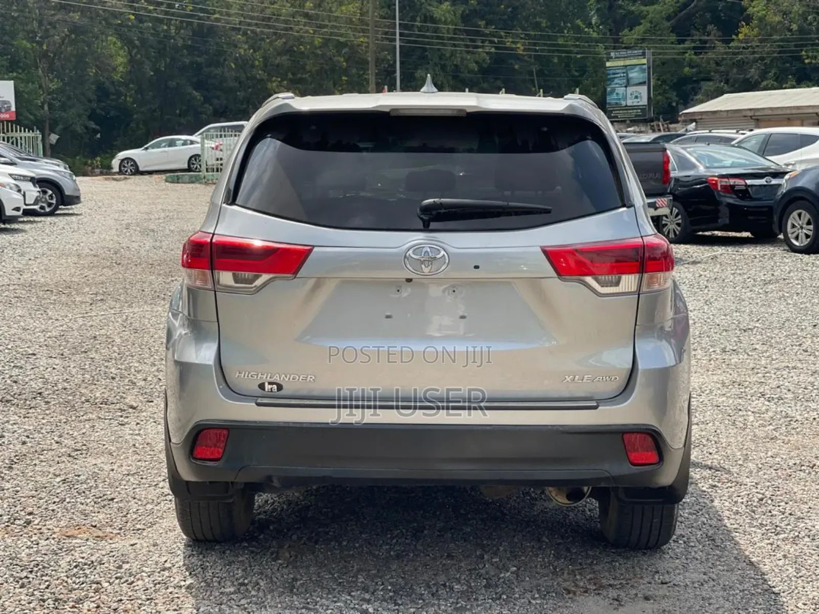Toyota Highlander XLE 4x2 V6 (3.5L 6cyl 8A) 2018 Silver