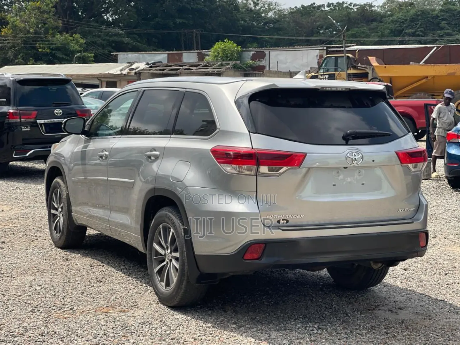 Toyota Highlander XLE 4x2 V6 (3.5L 6cyl 8A) 2018 Silver