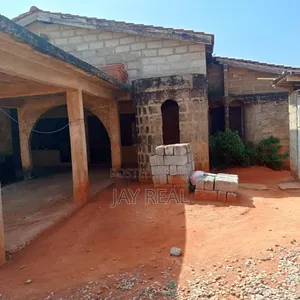 Uncompleted 5 Bedrooms Self Compond for Sale.