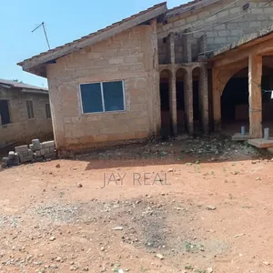 Uncompleted 5 Bedrooms Self Compond for Sale.
