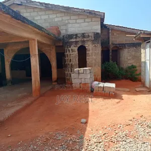 Uncompleted 5 Bedrooms Self Compond for Sale.