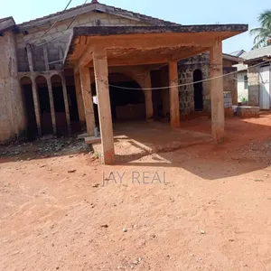 Uncompleted 5 Bedrooms Self Compond for Sale.