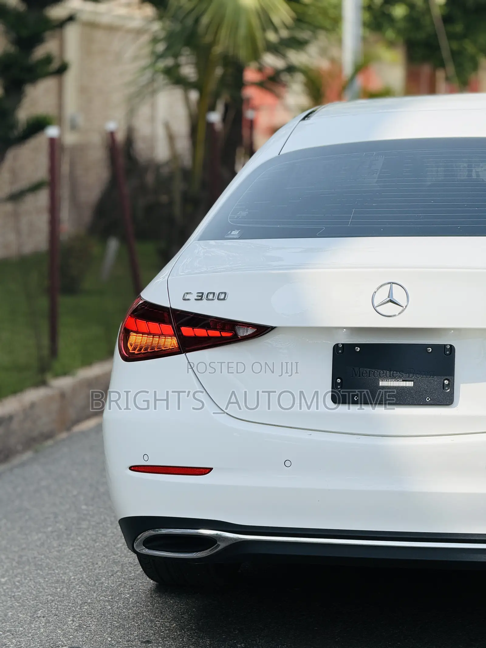 Mercedes-Benz C300 2025 White