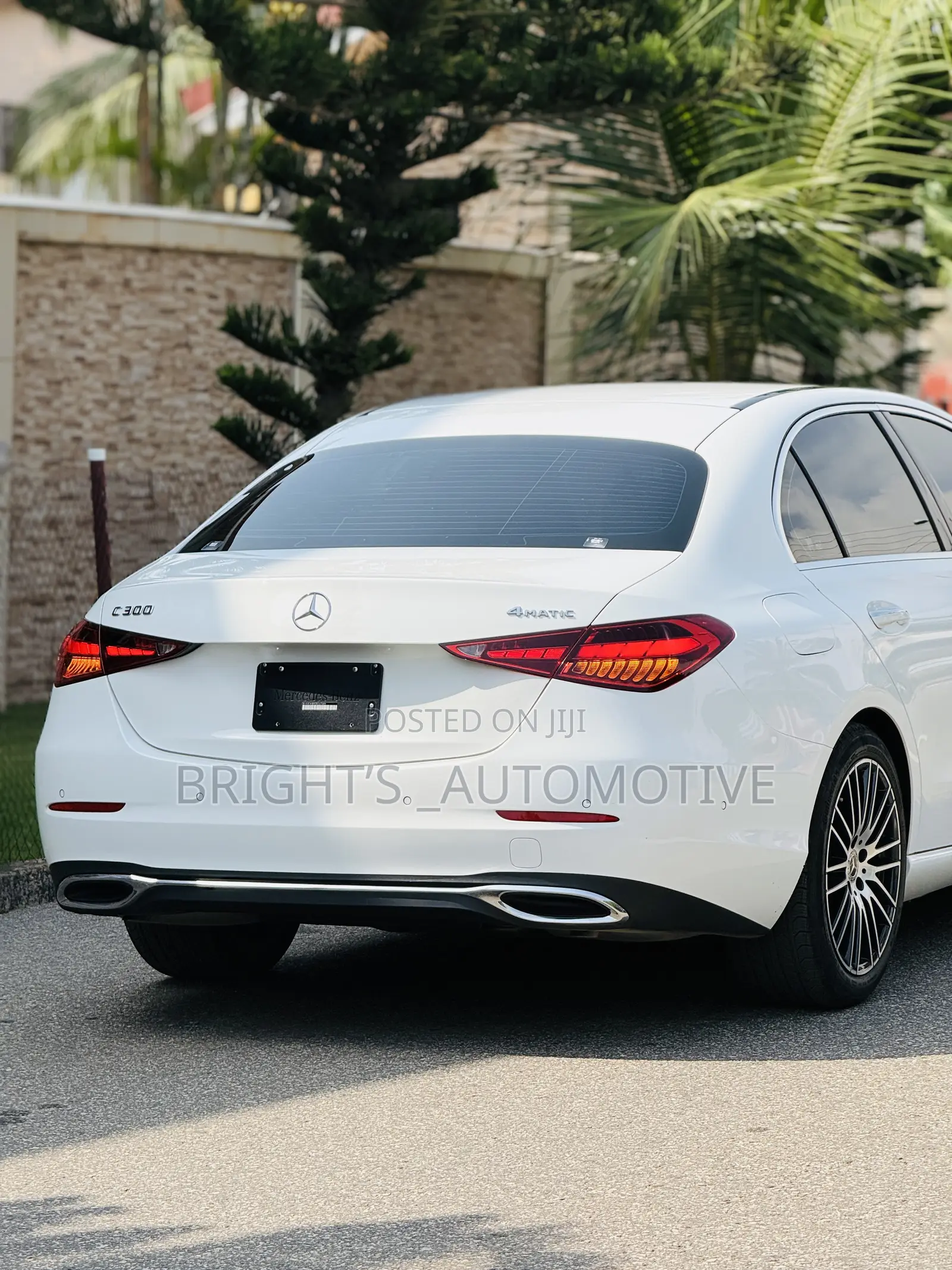 Mercedes-Benz C300 2025 White