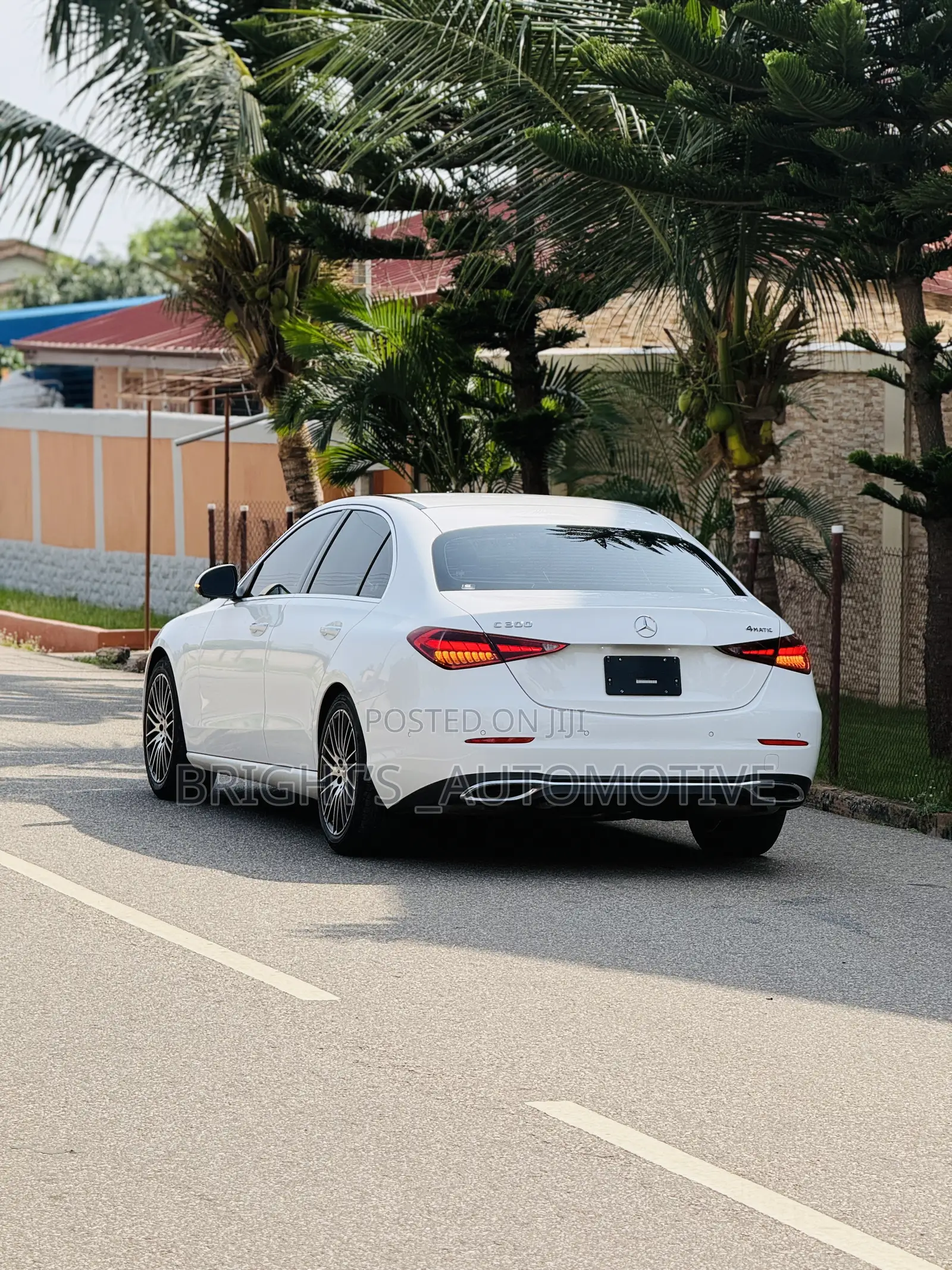 Mercedes-Benz C300 2025 White