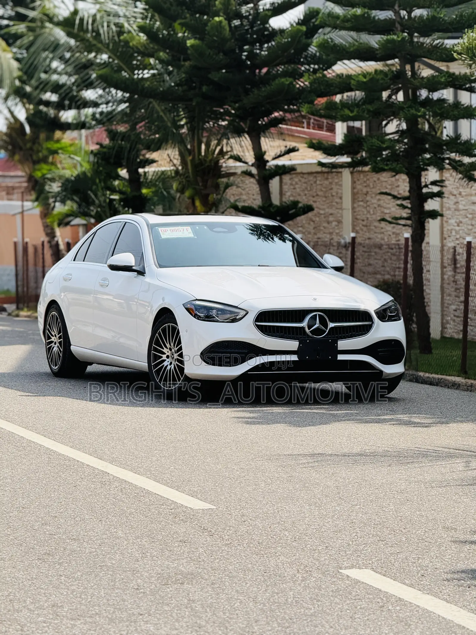 Mercedes-Benz C300 2025 White