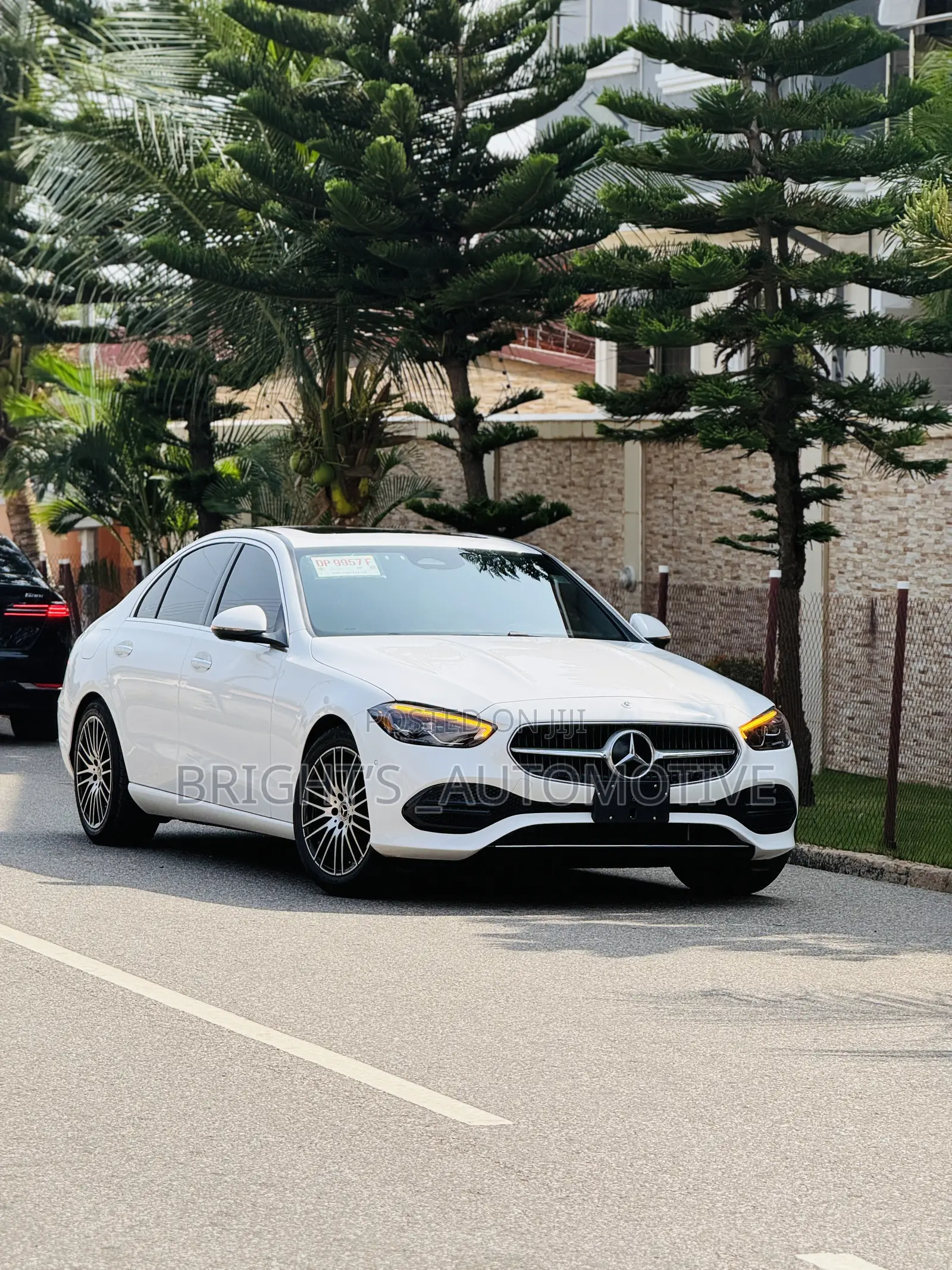 Mercedes-Benz C300 2025 White