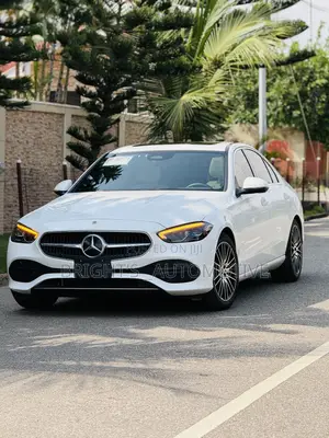 Mercedes-Benz C300 2025 White