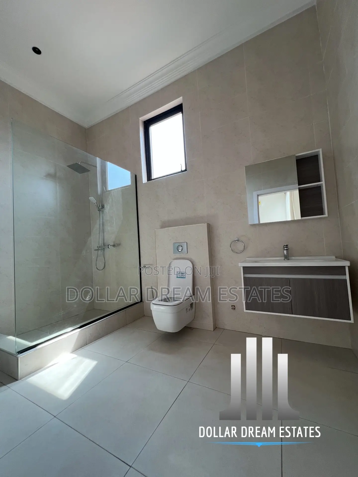 3bdrm House in Adenta for rent