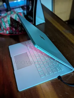 Laptop Microsoft Surface Book 2 8GB Intel Core i5 SSD 256GB