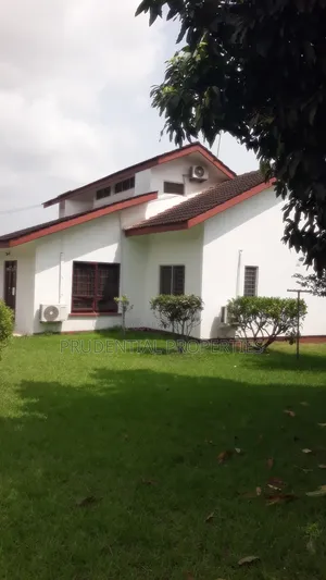 4bdrm House in Kwabenya for sale