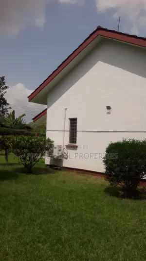 4bdrm House in Kwabenya for sale
