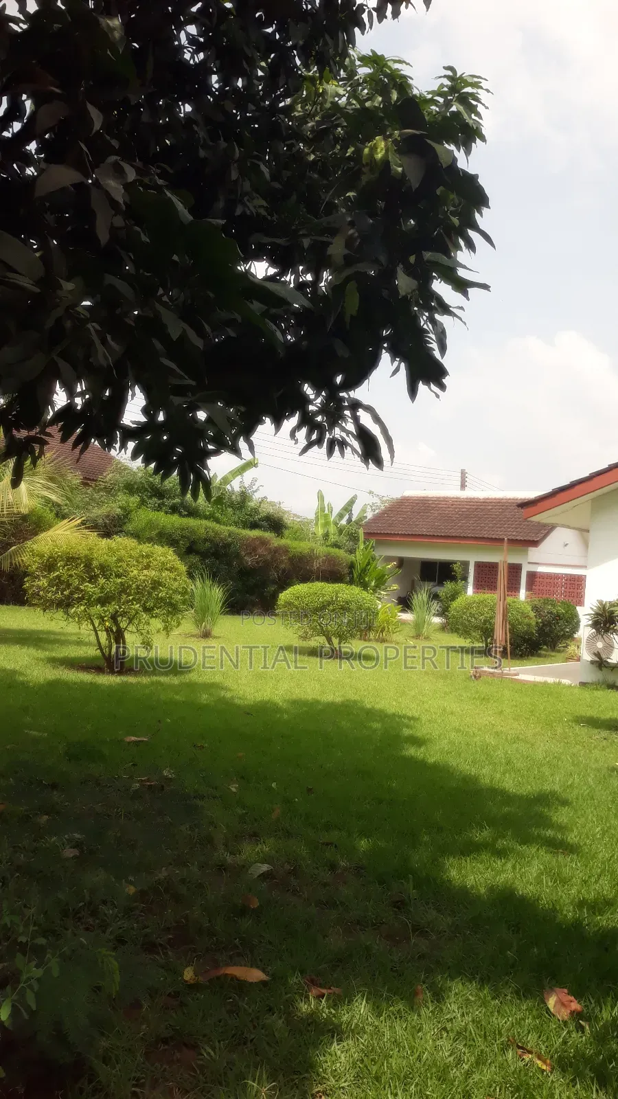 4bdrm House in Kwabenya for sale