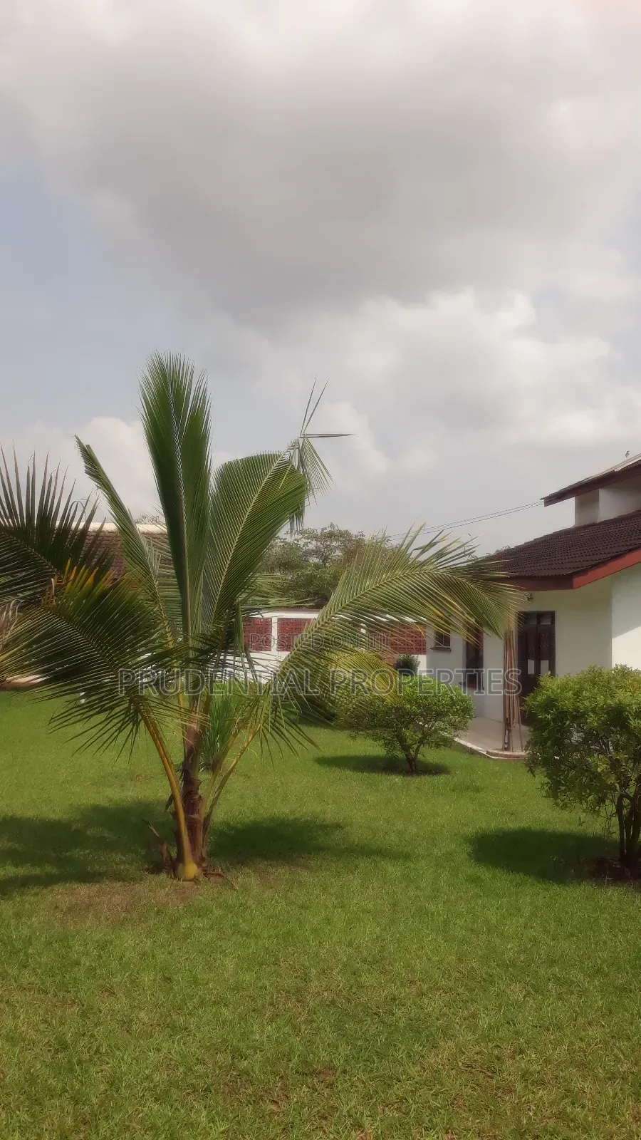 4bdrm House in Kwabenya for sale