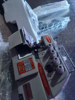 High Quality Four Thread Knitting Machine