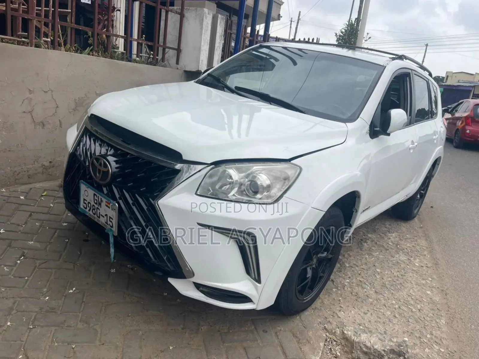 Toyota RAV4 2011 White