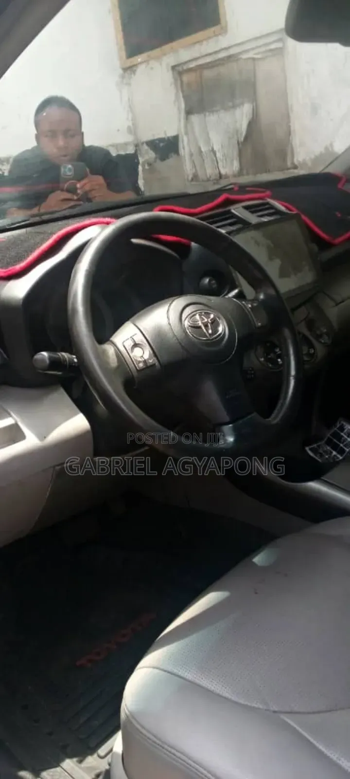 Toyota RAV4 2011 White