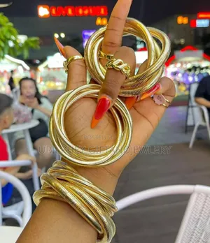 Classy Chunky Bangles
