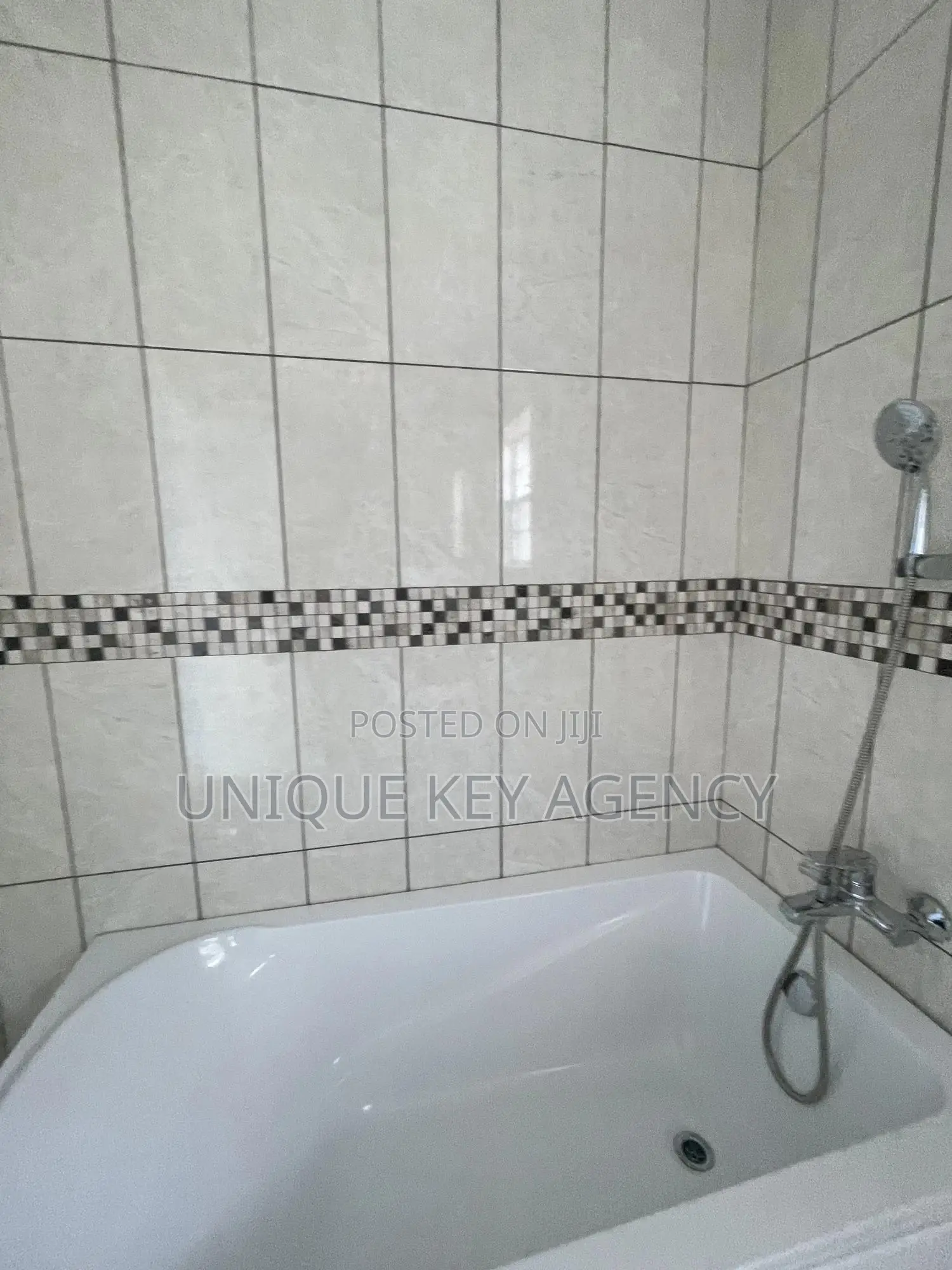 4bdrm House in Unique Key Agency, East Legon for rent