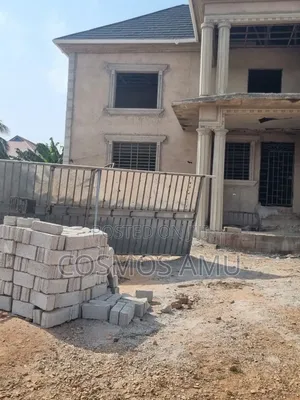 5bdrm House in Cosmos Planet, Weija for sale
