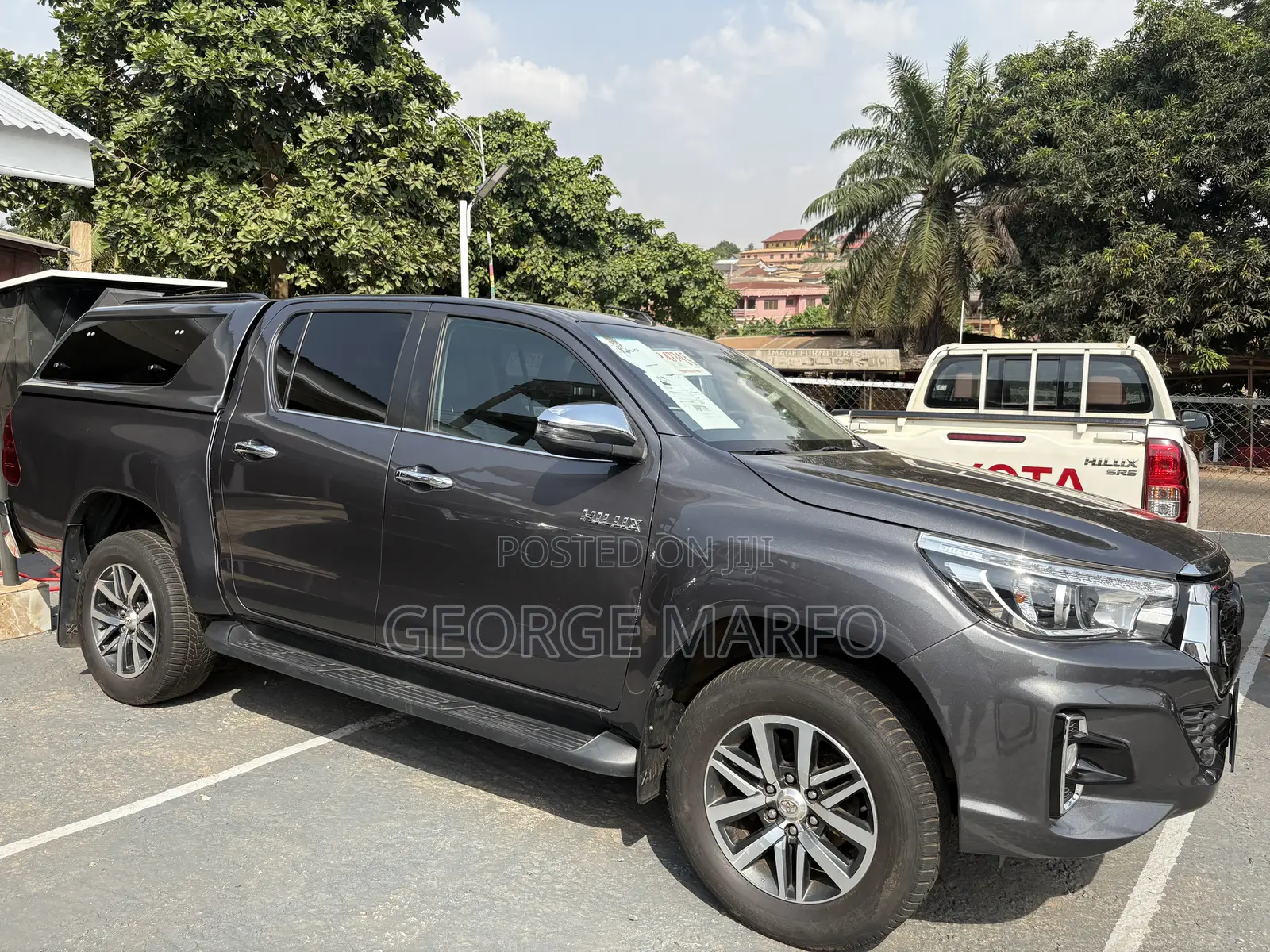 Toyota Hilux 2021 Black