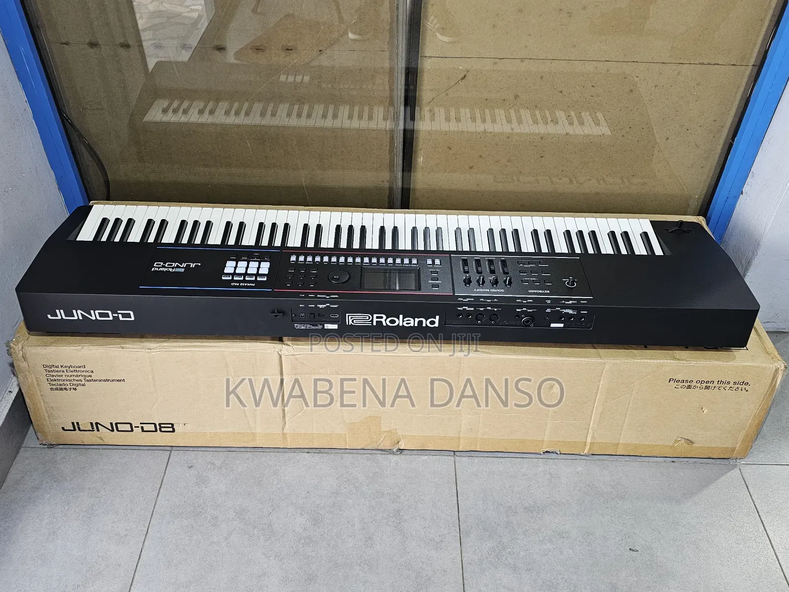Roland Juno-D8 88-Key Synthesizer Keyboard