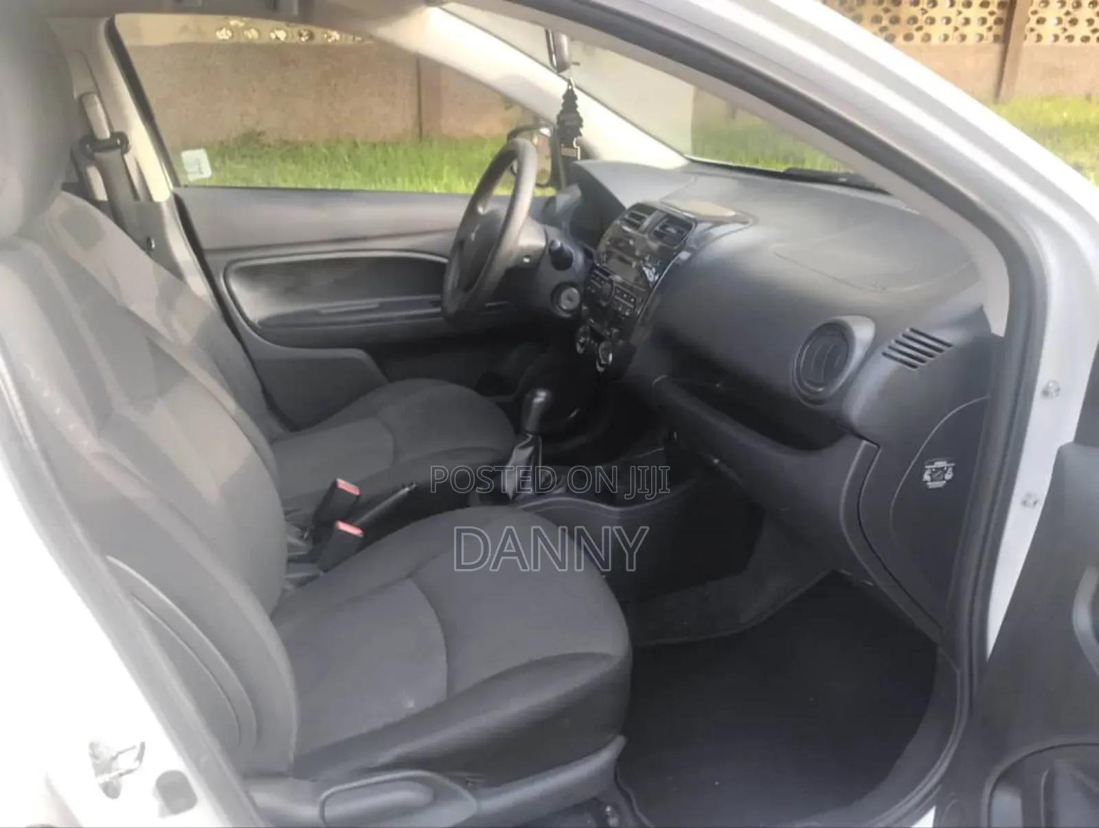 Mitsubishi Mirage DE 4dr Hatchback (1.2L 3cyl CVT) 2014 White