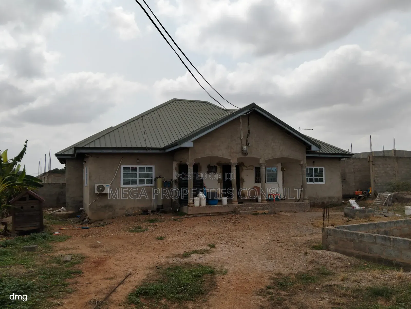 7bdrm House in Tema Metropolitan for sale
