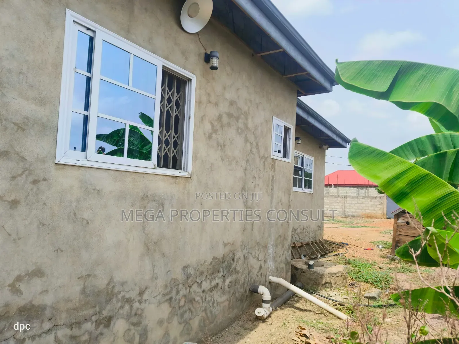 7bdrm House in Tema Metropolitan for sale