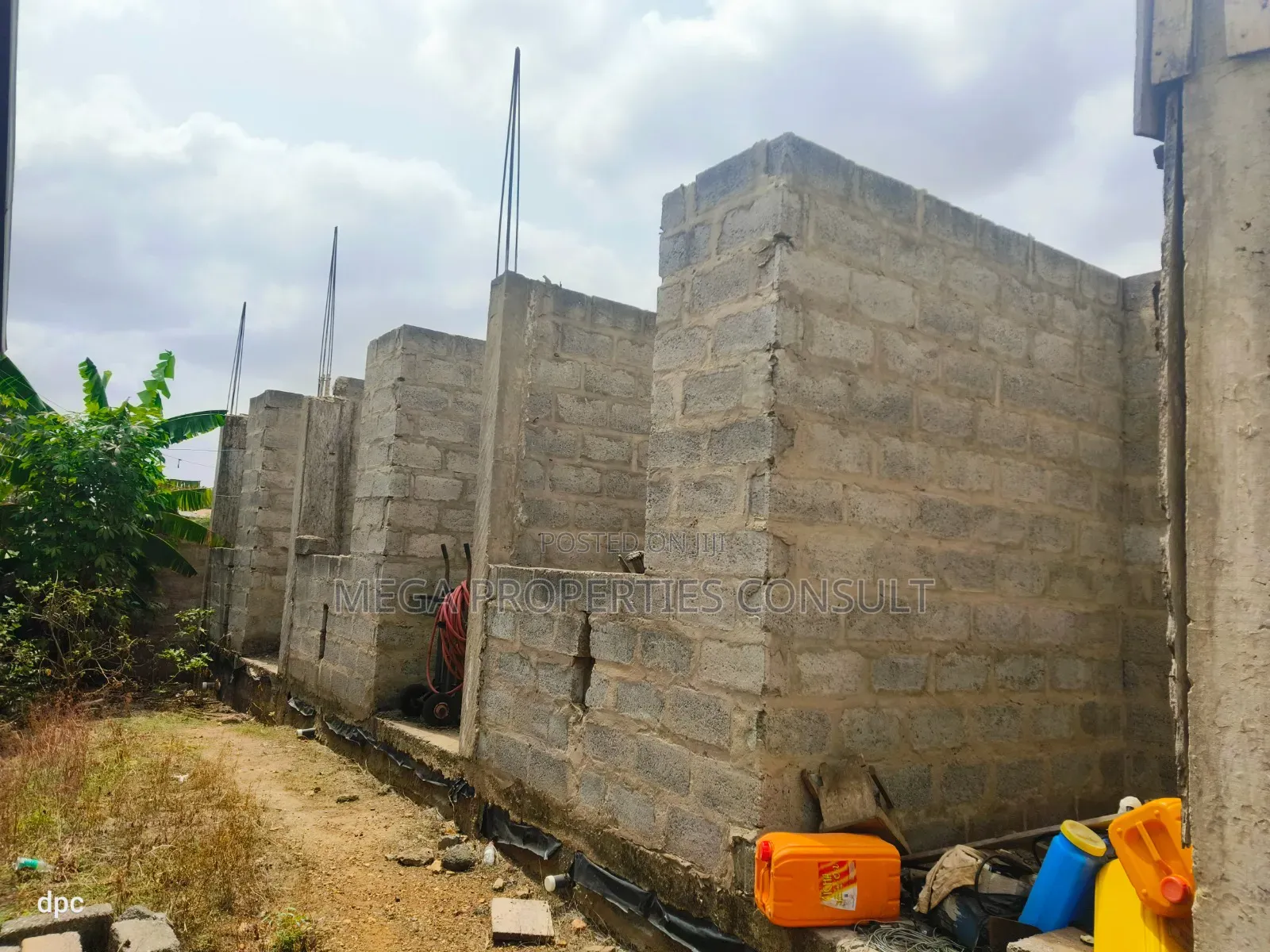 7bdrm House in Tema Metropolitan for sale
